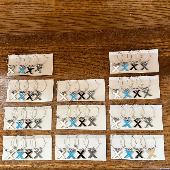 Wine Glass 🍷 Charms XXXX - Brand New! 11 packs for $15 or $1.50 a pack - Picture 2 of 2